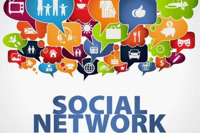 Social Networking Essay in Hindi
